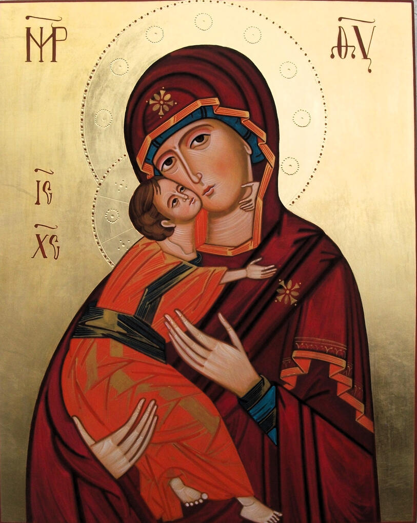 Icona russa dipinta a mano da Nicola Damiano della Vergine di Vladimir, raffigurante la Madonna con il Bambino Gesù che le cinge il collo con la mano e appoggia la guancia alla sua, su fondo in foglia d'oro.